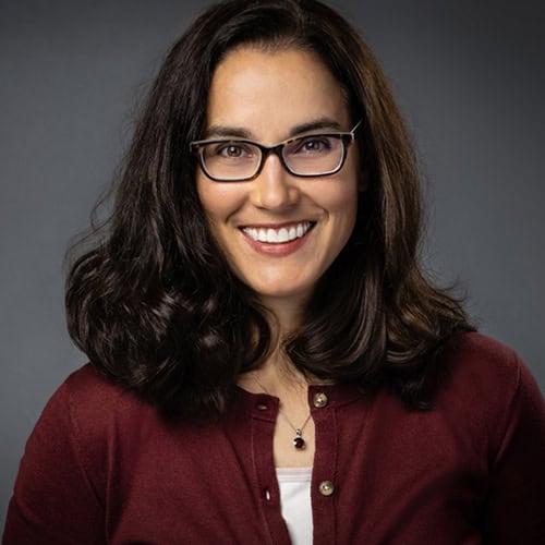 Teresa Iattoni headshot